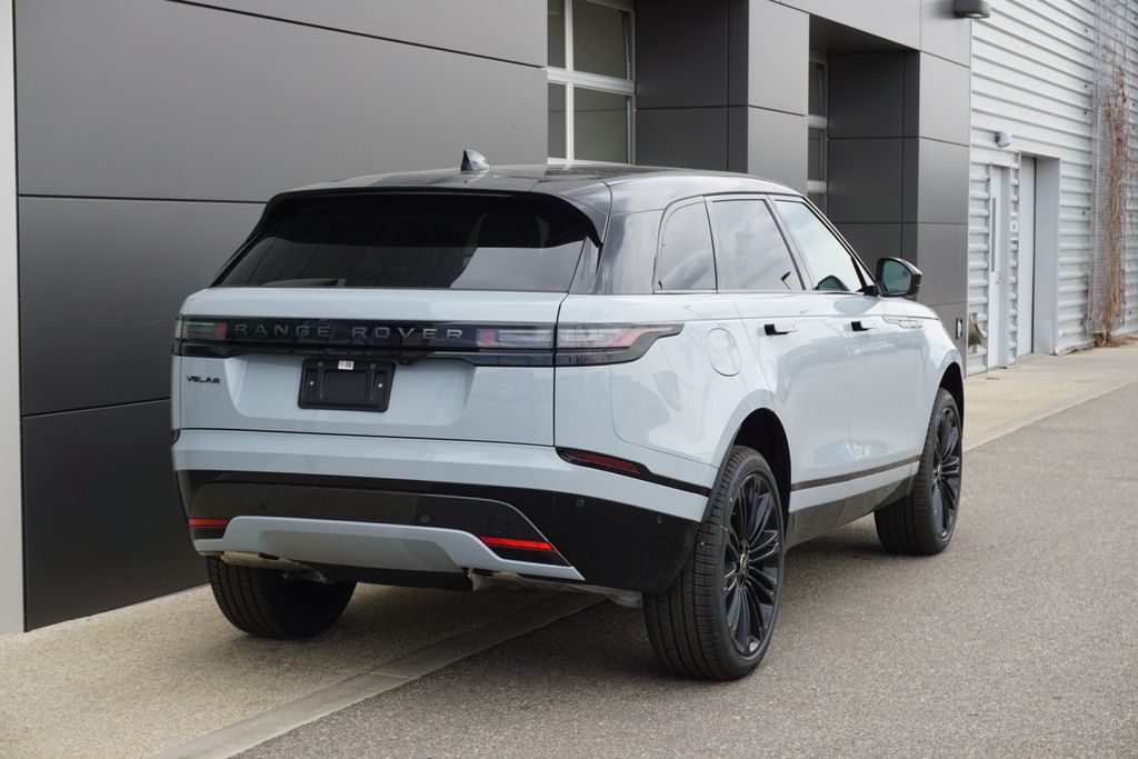 2026 Land Rover Range Rover Velar SE photo 2
