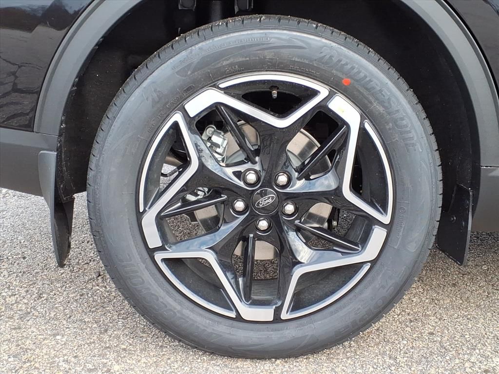 2026 Ford Escape Platinum photo 3