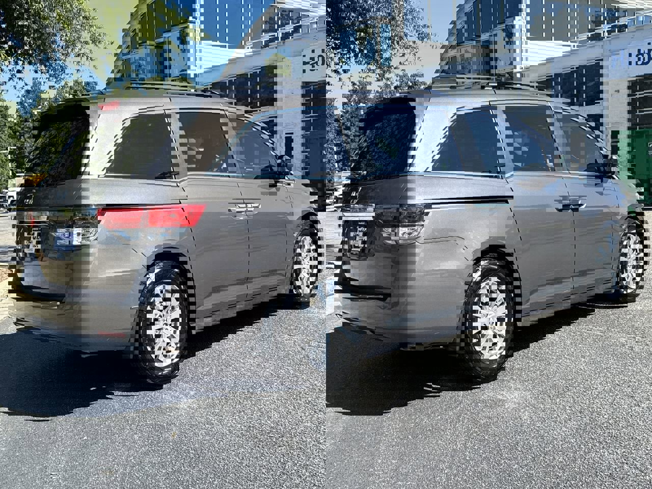 2016 Honda Odyssey EX-L photo 9