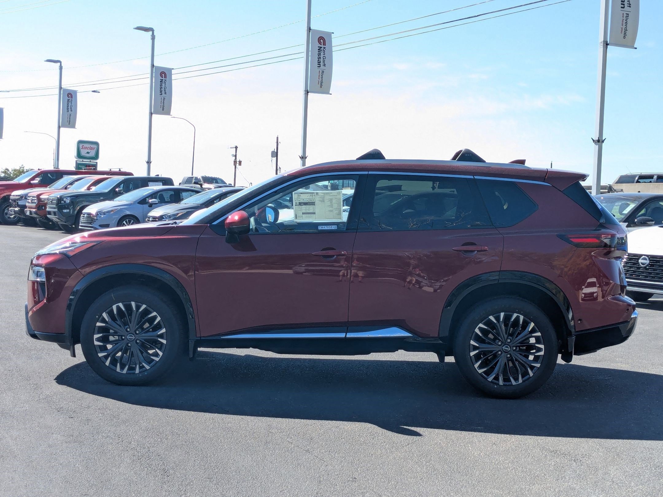 2026 Nissan Rogue Platinum photo 4