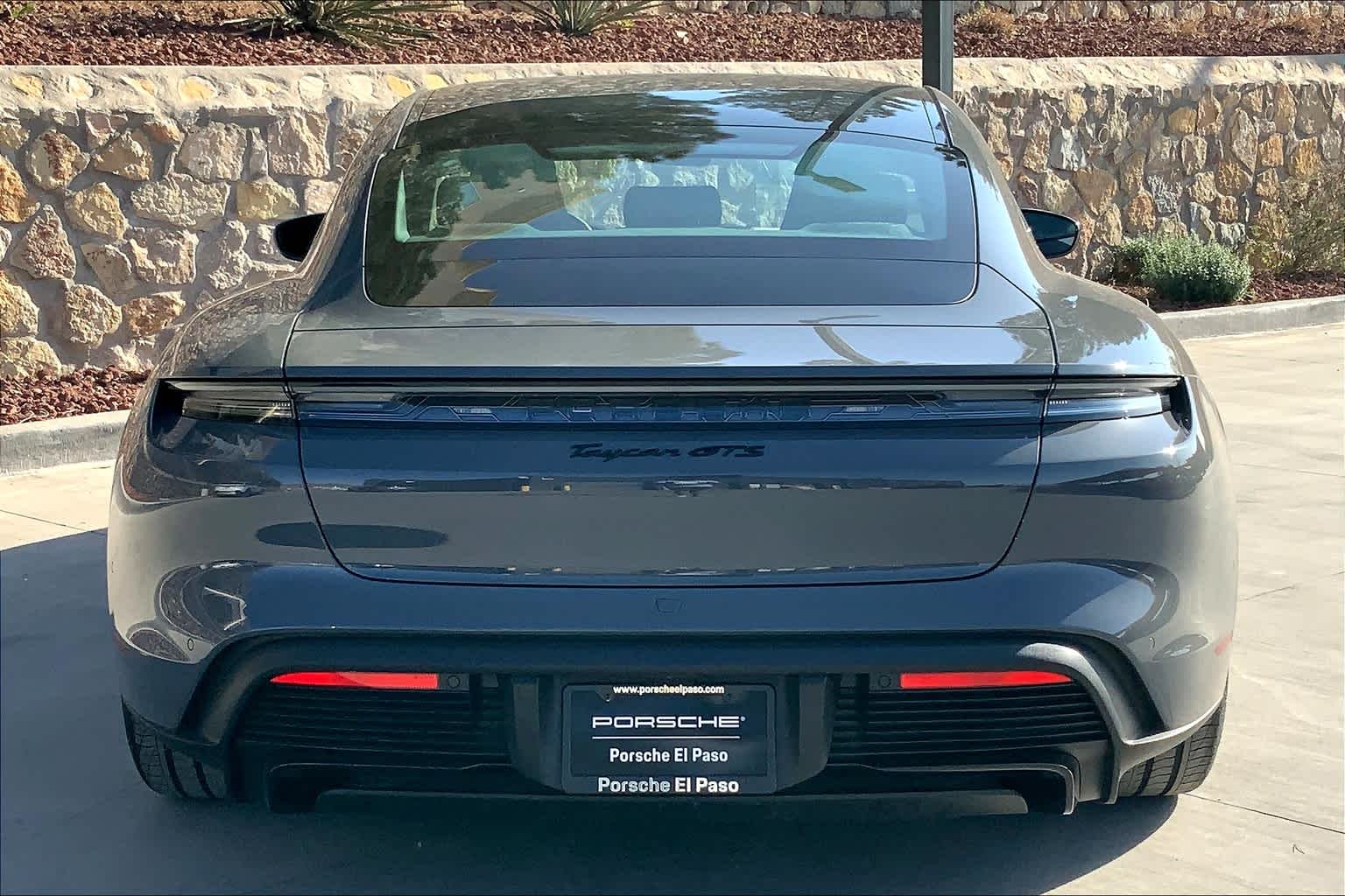 2025 Porsche Taycan GTS photo 6