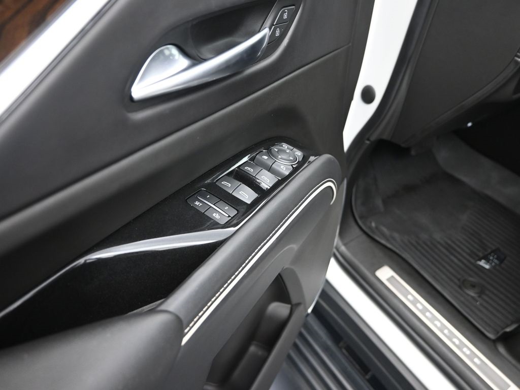 2022 Cadillac Escalade Sport Platinum photo 10