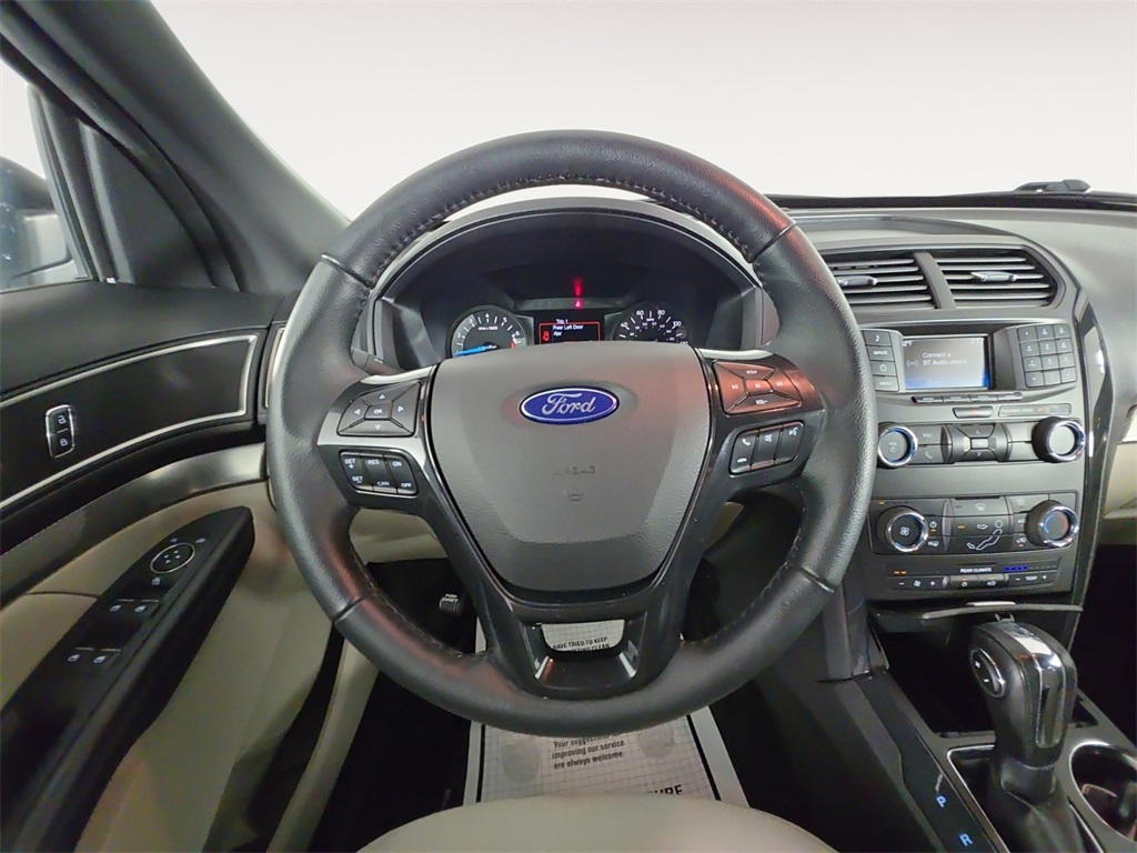 2018 Ford Explorer XLT photo 11