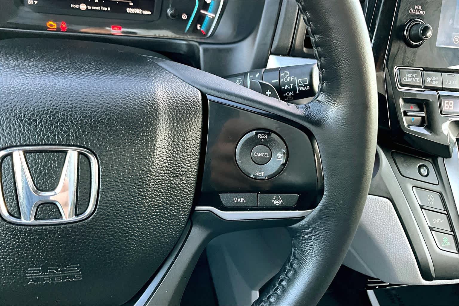 2019 Honda Odyssey Touring photo 23