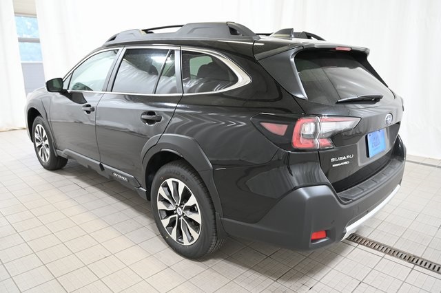 2025 Subaru Outback Limited photo 4