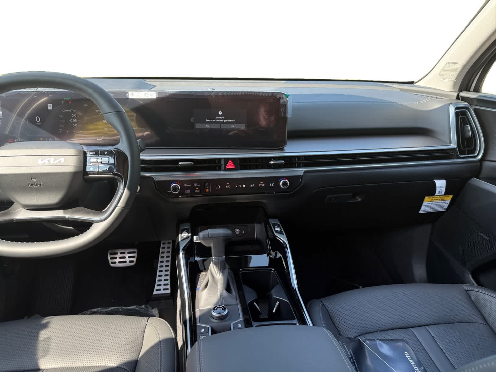 2026 Kia Sorento SX photo 4