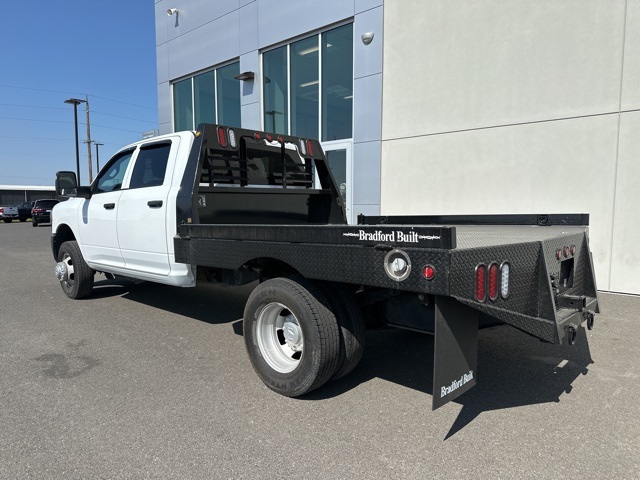 2023 Ram 3500 Tradesman photo 4