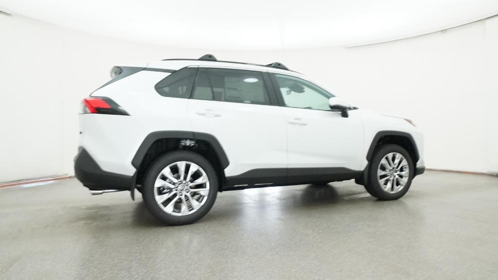 2025 Toyota RAV4 XLE Premium photo 23