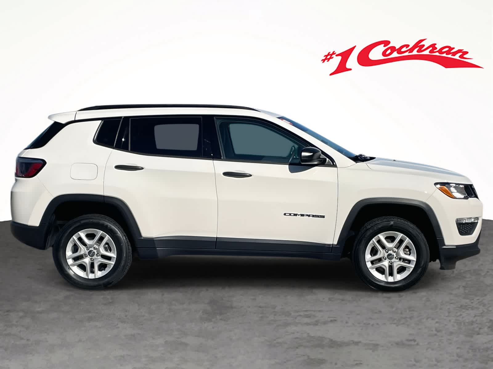 2018 Jeep Compass Sport photo 2