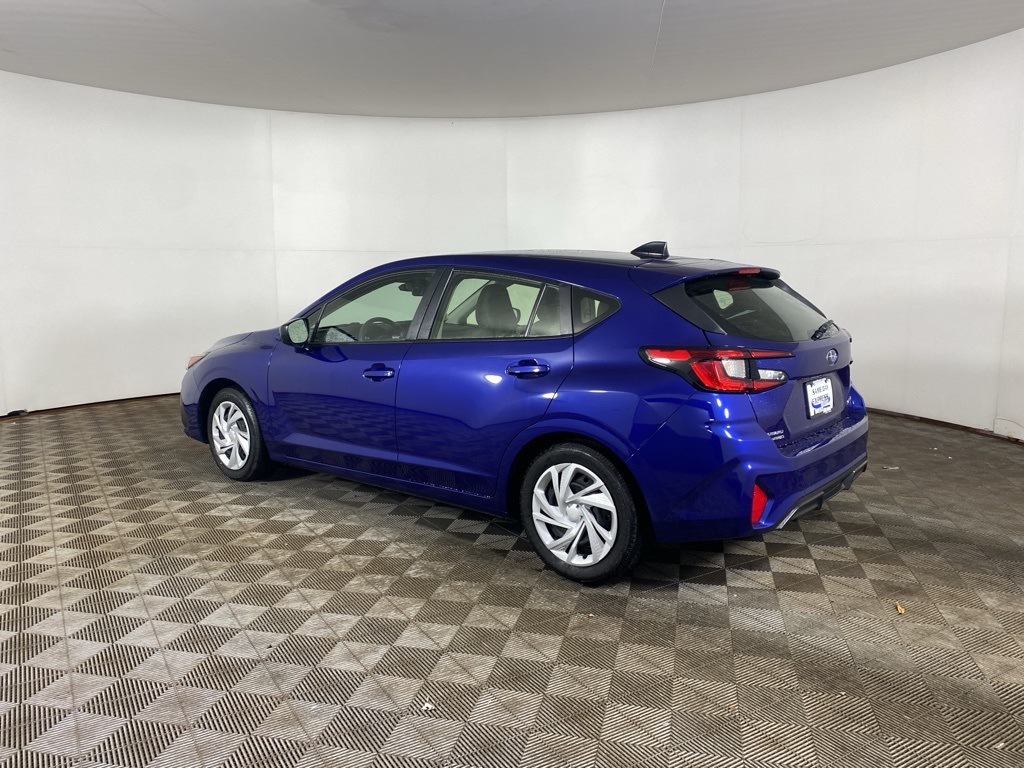 2024 Subaru Impreza Base photo 4