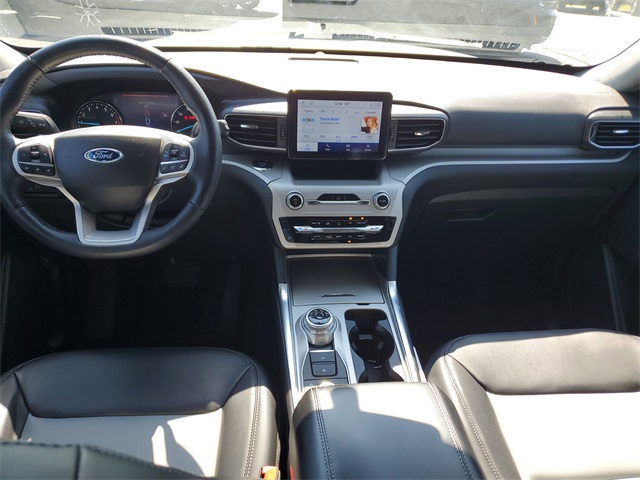 2023 Ford Explorer XLT photo 9