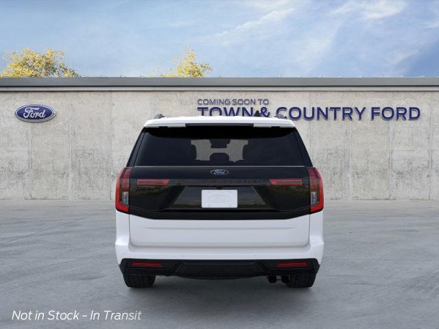 2025 Ford Expedition photo 3