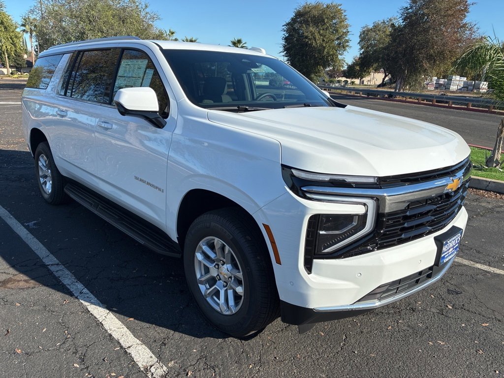 2026 Chevrolet Suburban LS's photo