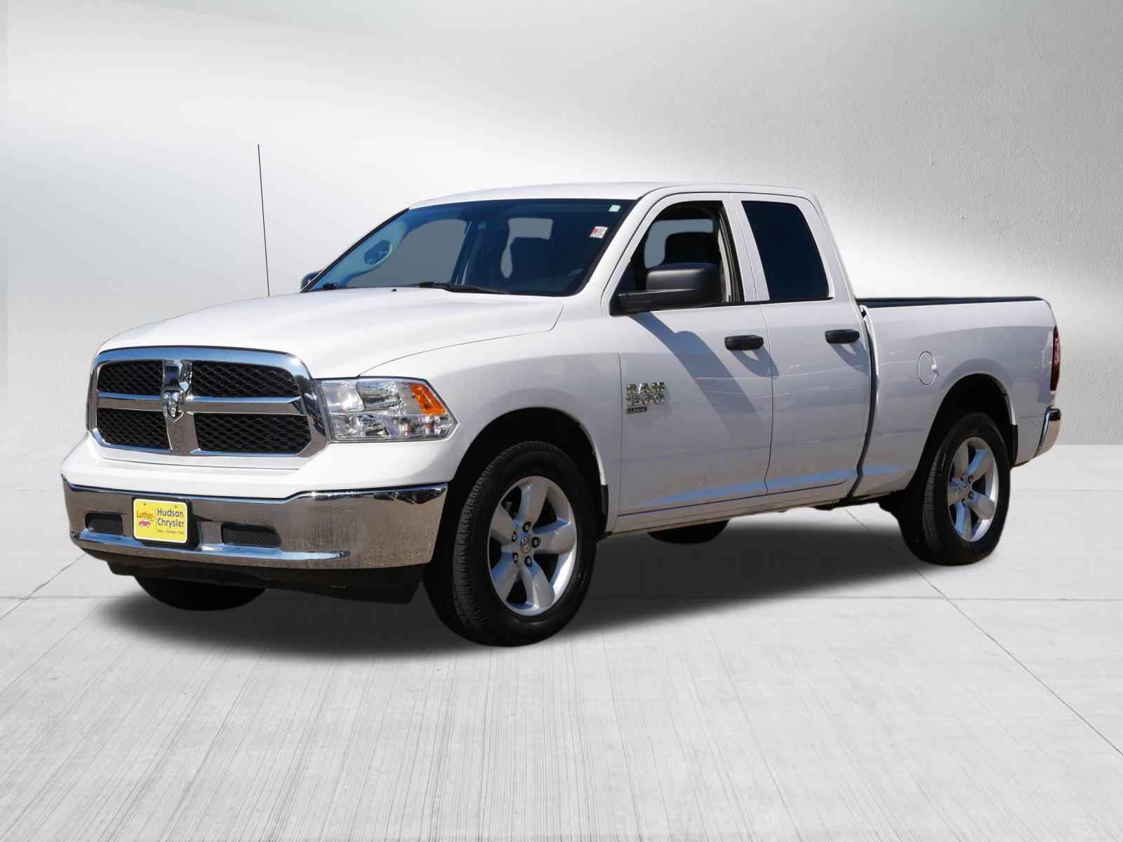 2024 Ram 1500 Classic SLT photo 3