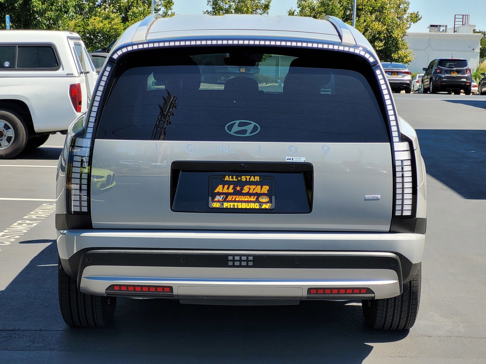 New 2026 Cyber Gray Hyundai SE image 4