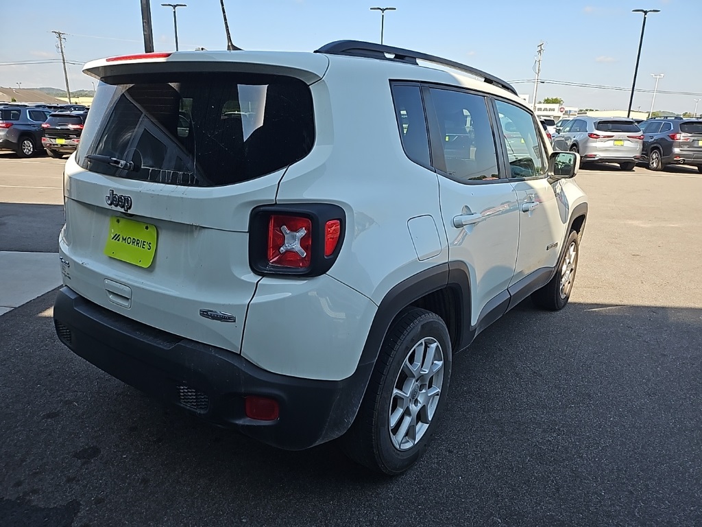 2019 Jeep Renegade Latitude photo 3