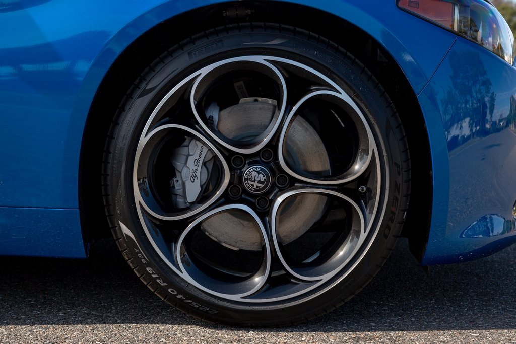 2025 Alfa Romeo Giulia Base photo 11