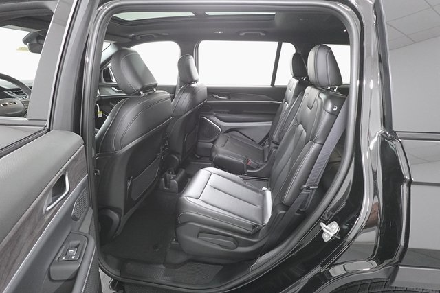2025 Jeep Grand Cherokee Limited photo 24