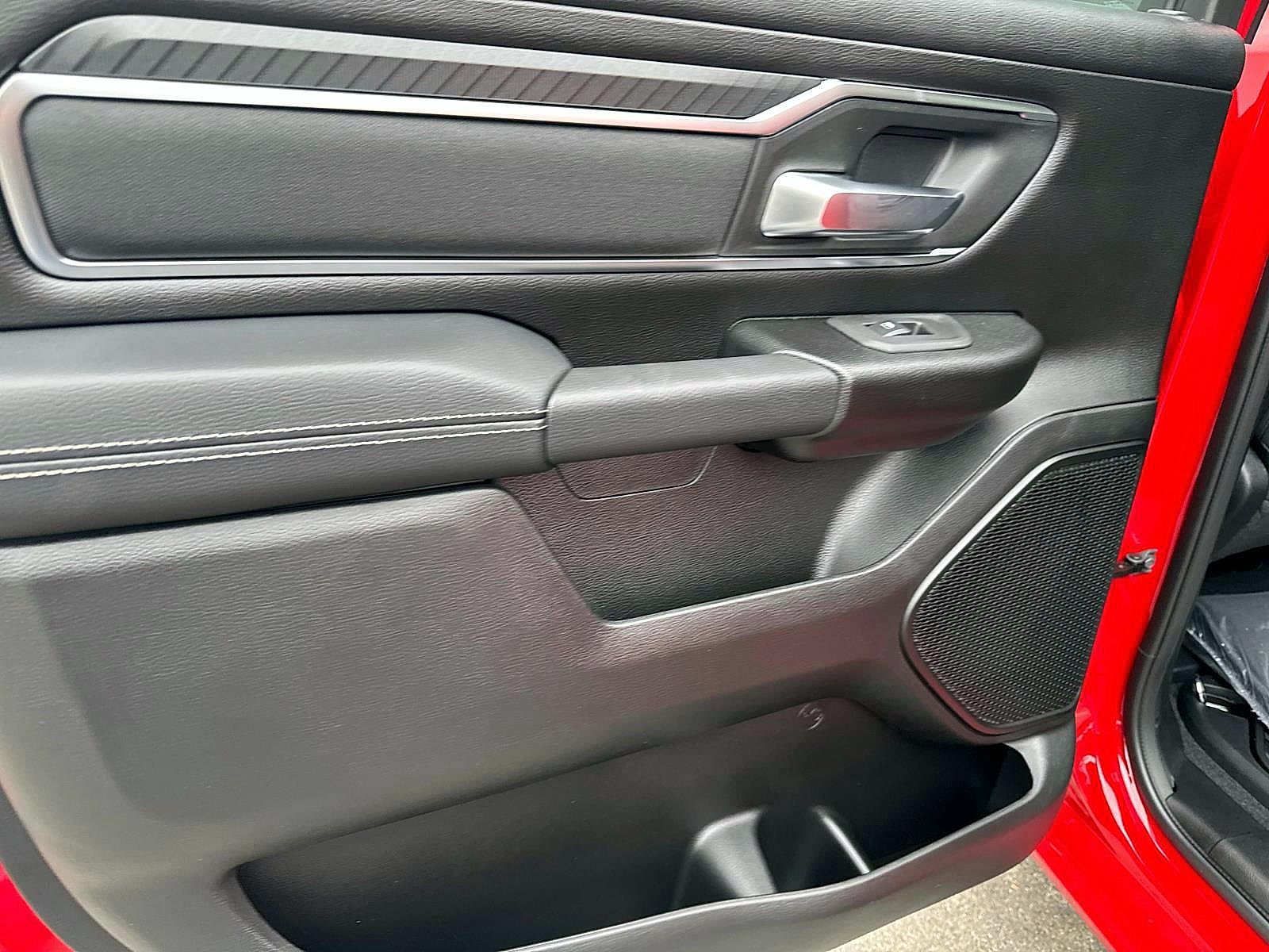 2025 Ram 1500 Big Horn photo 2