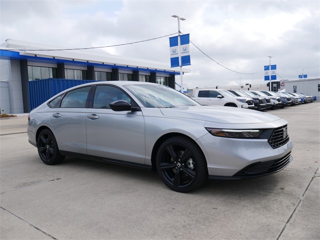 2025 Honda Accord Hybrid Sport-L photo 2