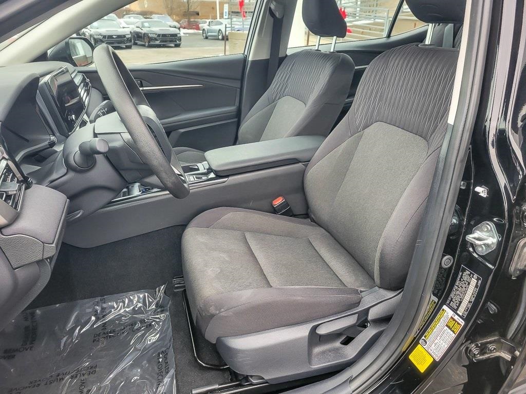 2025 TOYOTA CAMRY - Image 7