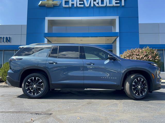 2026 Chevrolet Traverse photo 7