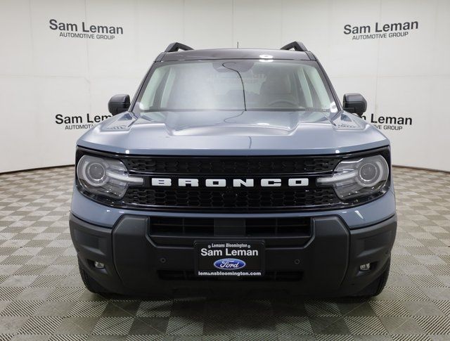 2025 Ford Bronco Sport Outer Banks photo 3
