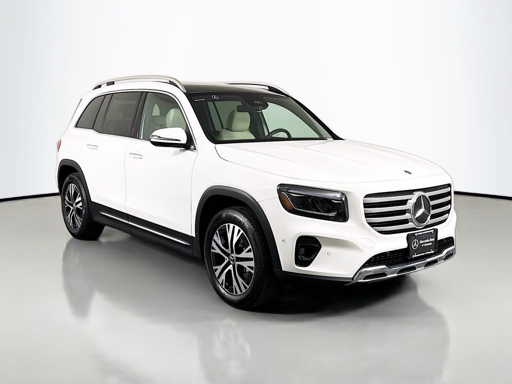 2024 Mercedes-Benz GLB Base's photo