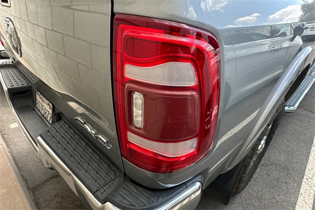 2020 Ram 3500 Laramie photo 10
