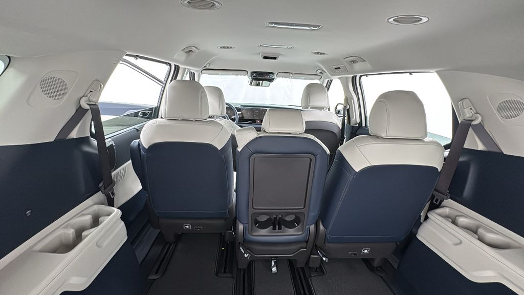 2026 Kia Carnival EX photo 20