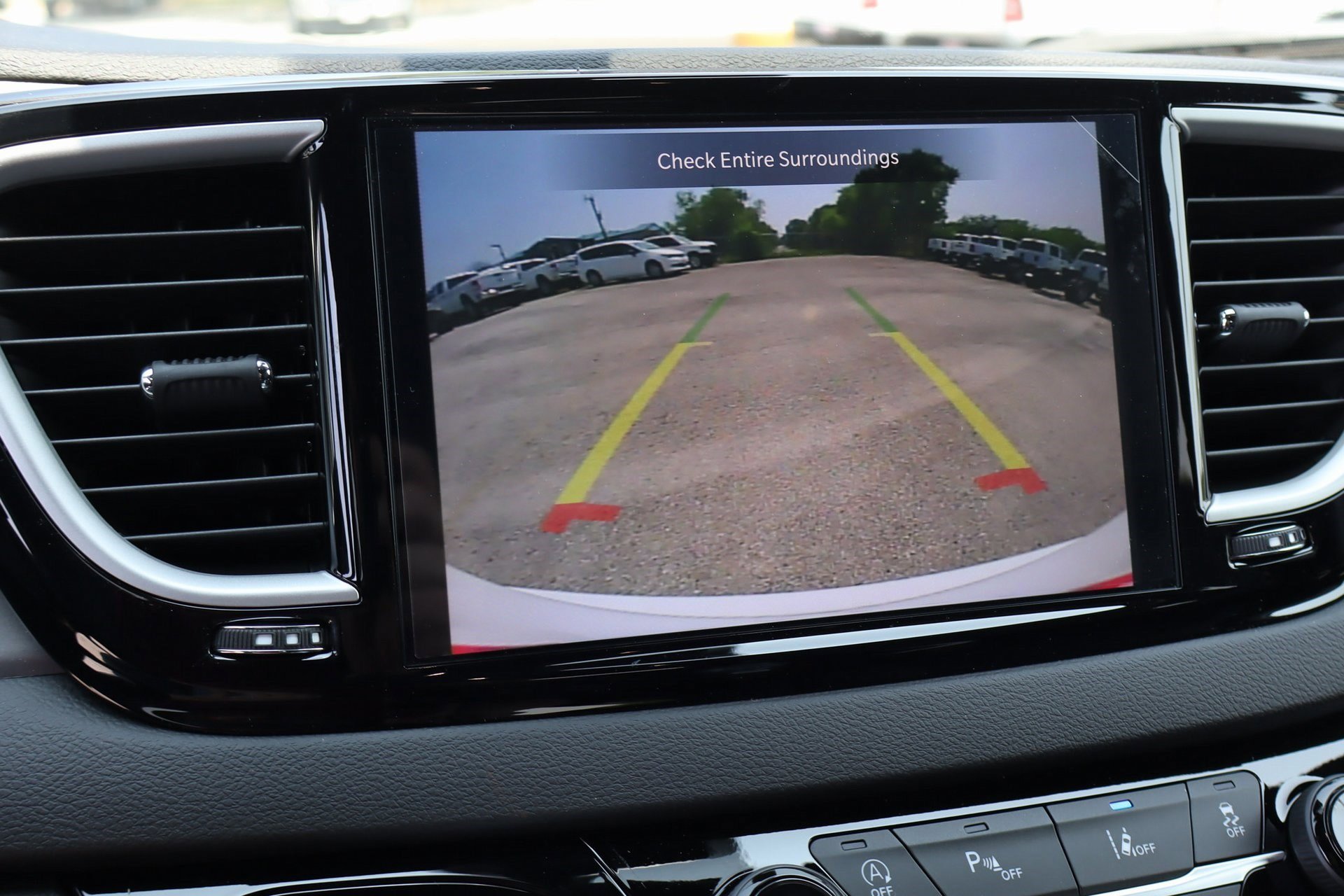 2025 Chrysler Voyager LX photo 11