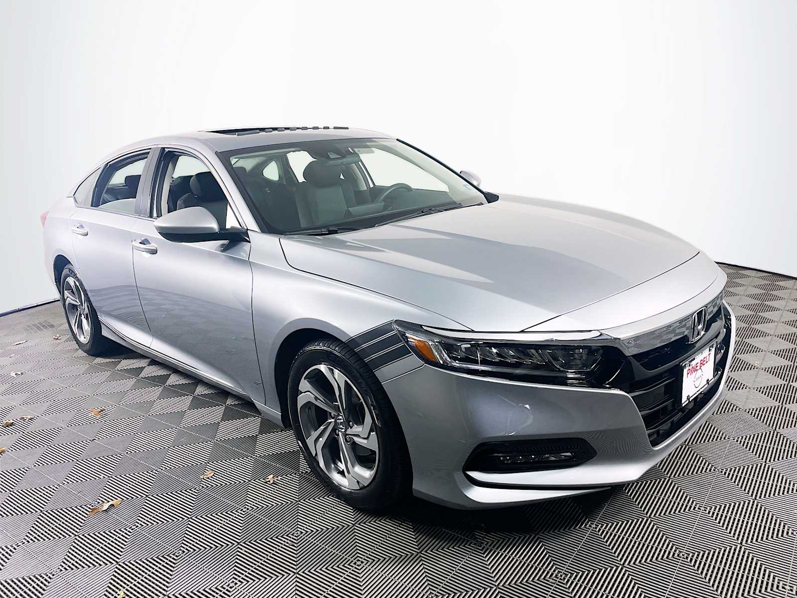 2020 Honda Accord EX photo 3