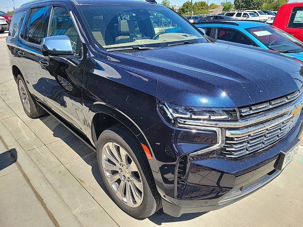 2023 Chevrolet Tahoe Premier photo 3