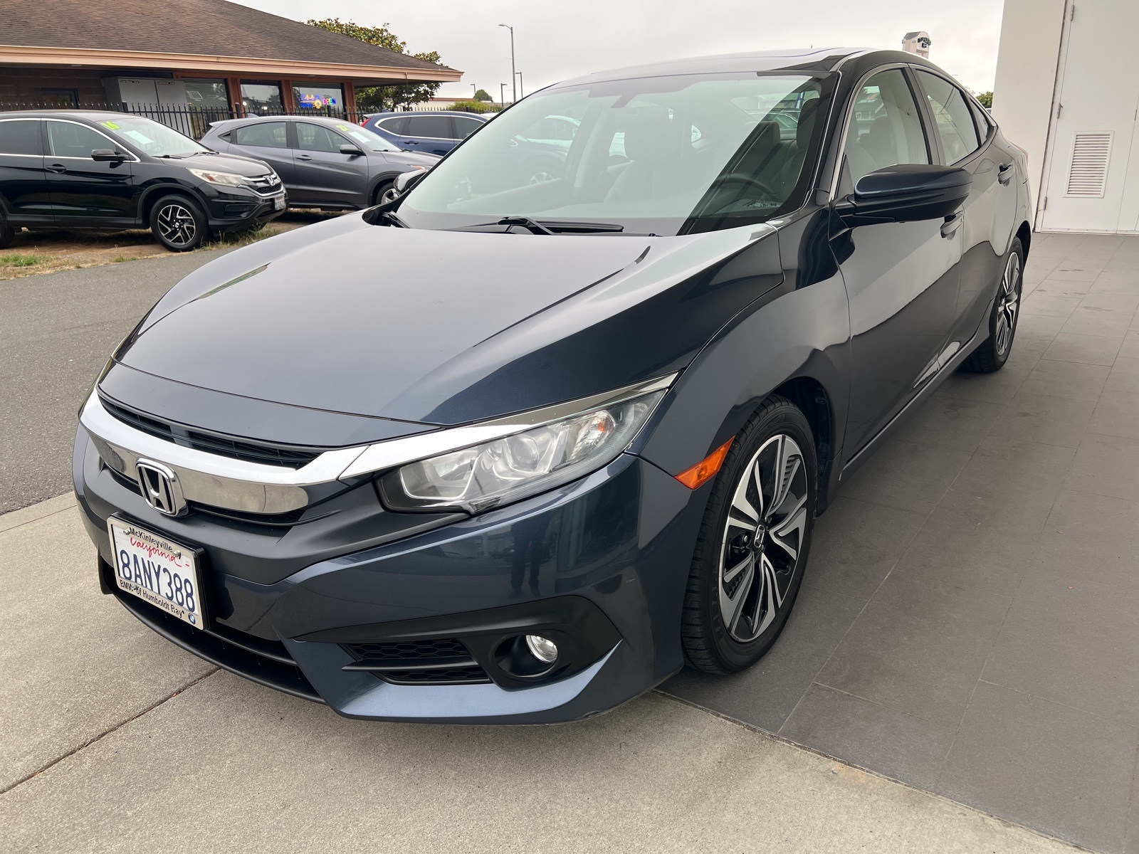 2017 Honda Civic EX-T photo 2