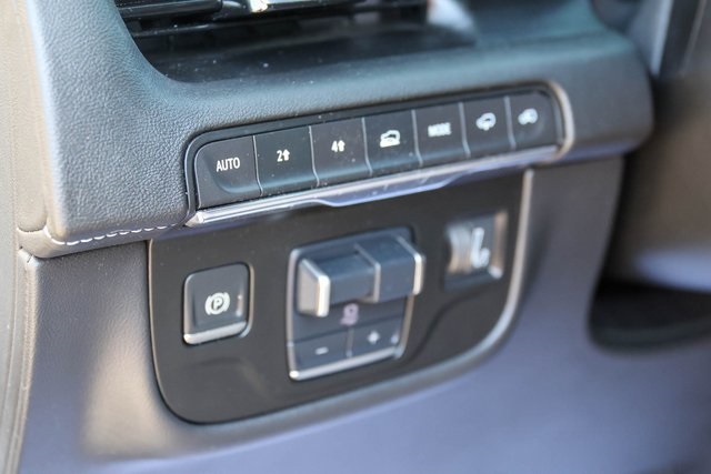 Used 2021 White Cadillac Sport image 14