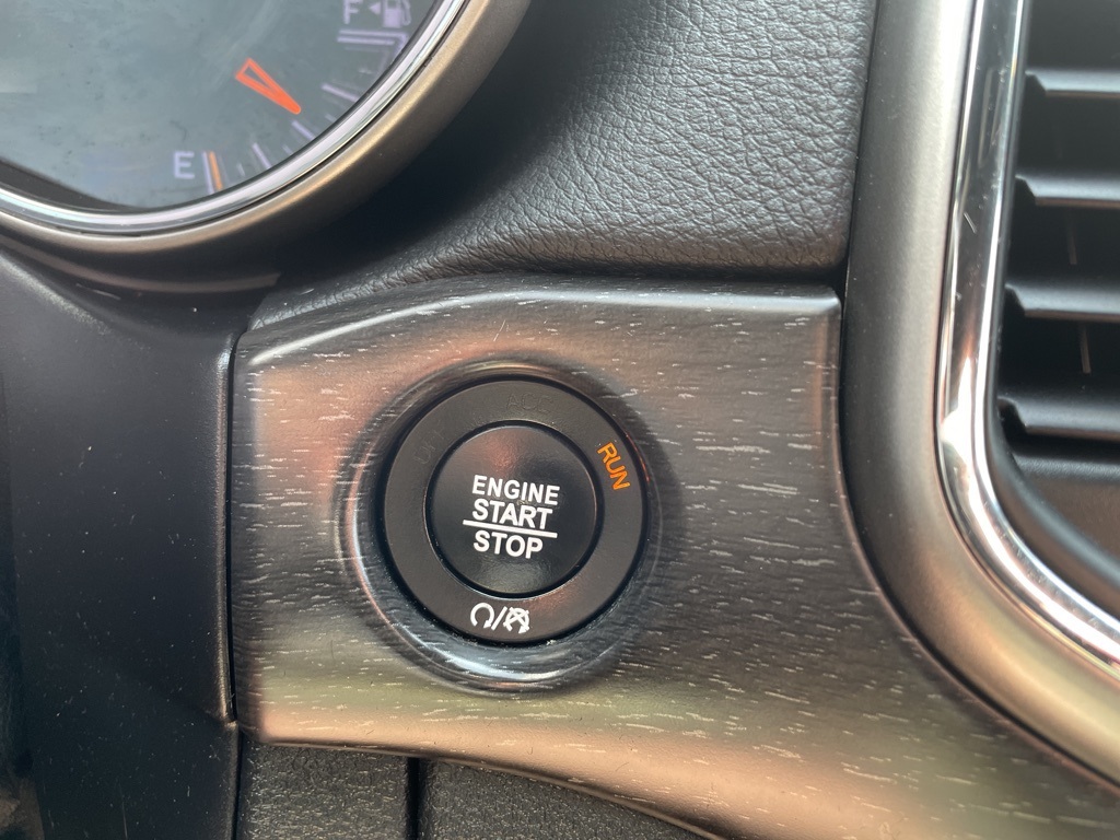 2018 Jeep Grand Cherokee Altitude photo 21