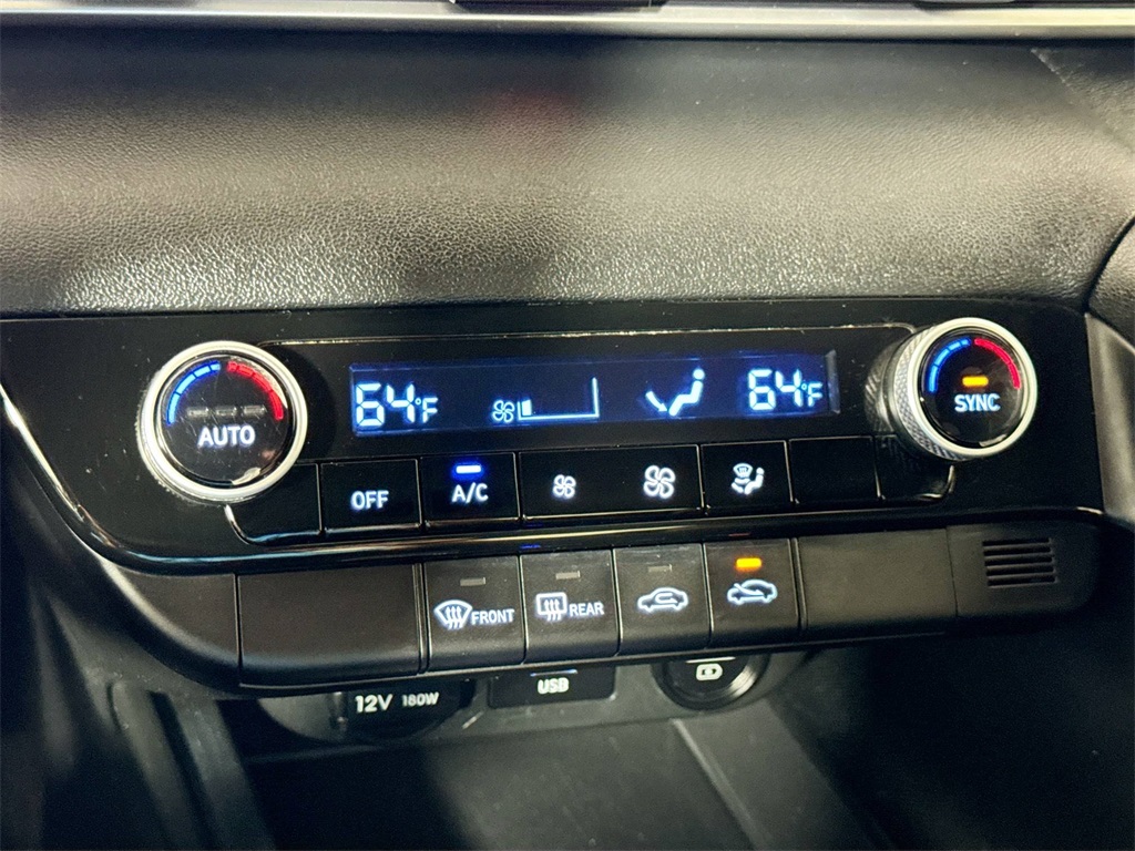 2022 Hyundai Elantra SEL photo 28