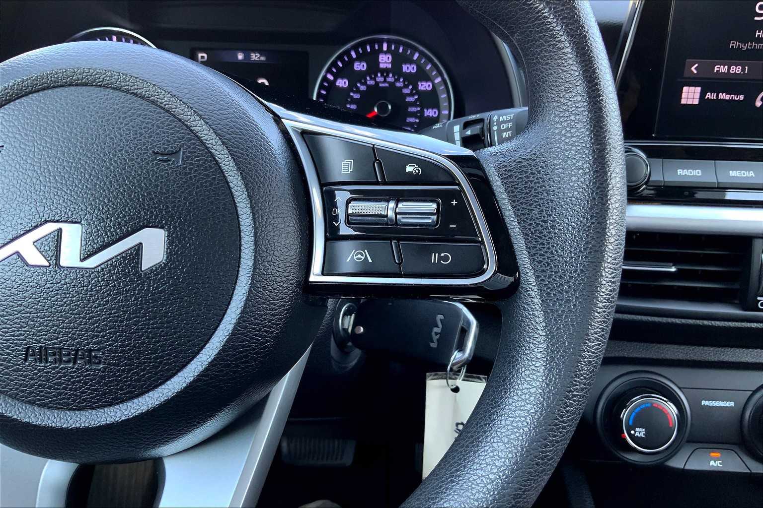 2023 Kia Forte LXS photo 21