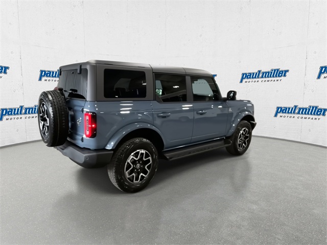 2025 Ford Bronco Outer Banks photo 11