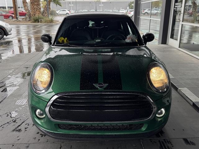 2020 MINI Hardtop 2 Door Oxford Edition's photo