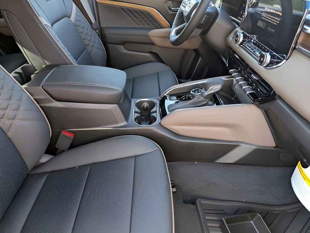 2026 Gmc Canyon Denali photo 18