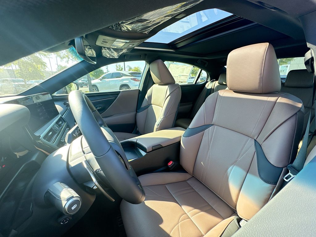 2025 Lexus ES 350 Ultra Luxury photo 8