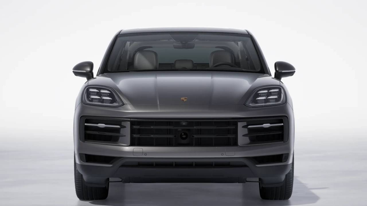 2026 Porsche Cayenne Coupe photo 9