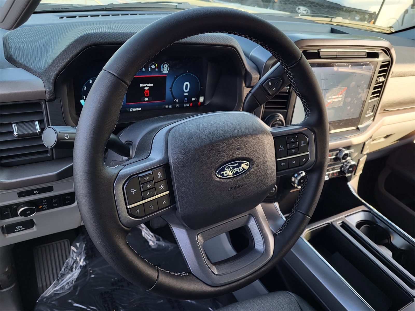 2025 Ford F-150 XLT photo 14