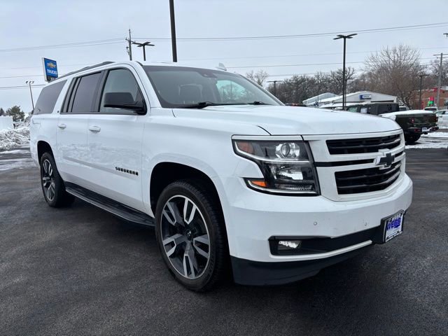 2020 Chevrolet Suburban LT photo 3