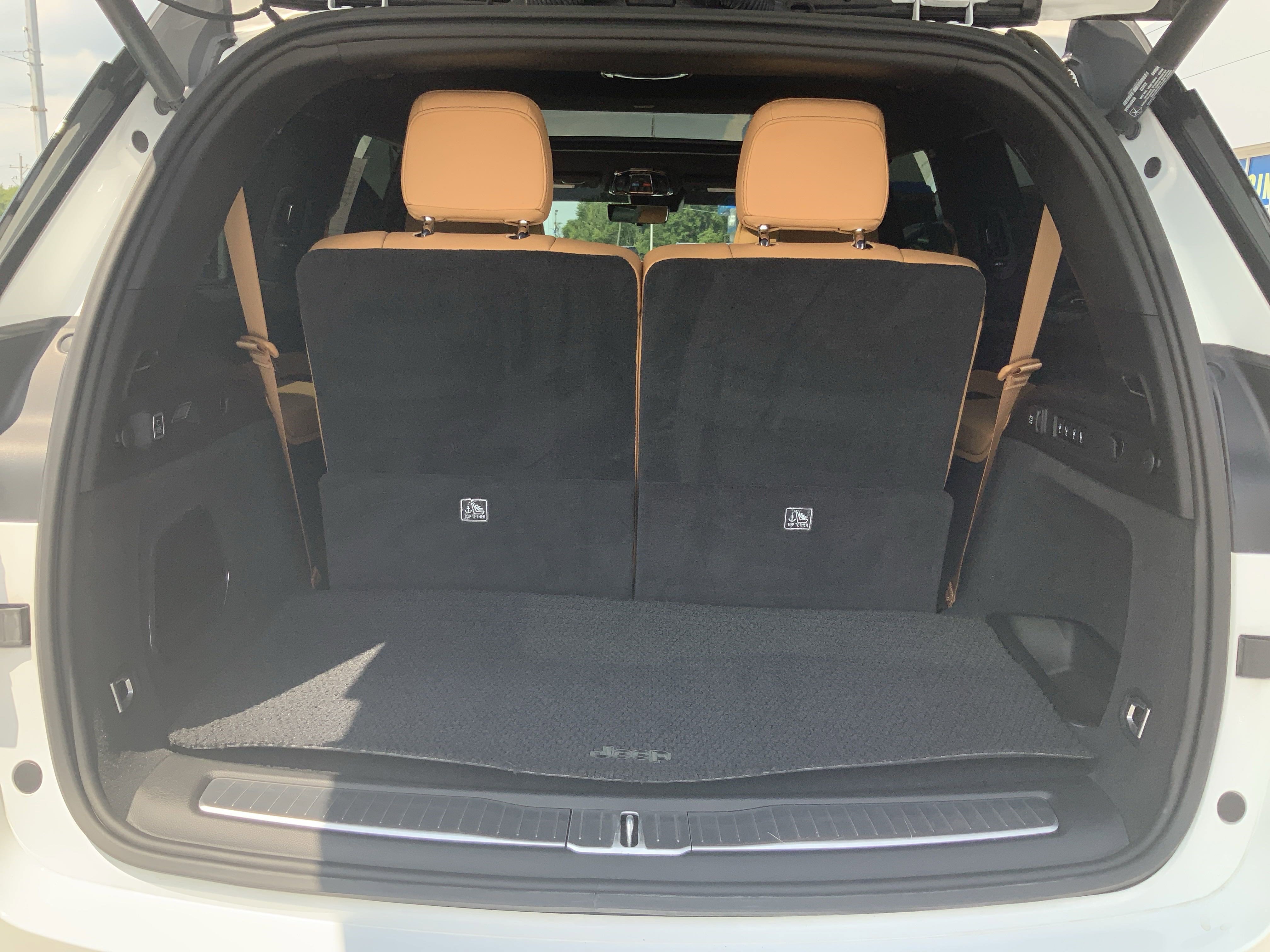 2023 Jeep Grand Cherokee L Summit photo 10