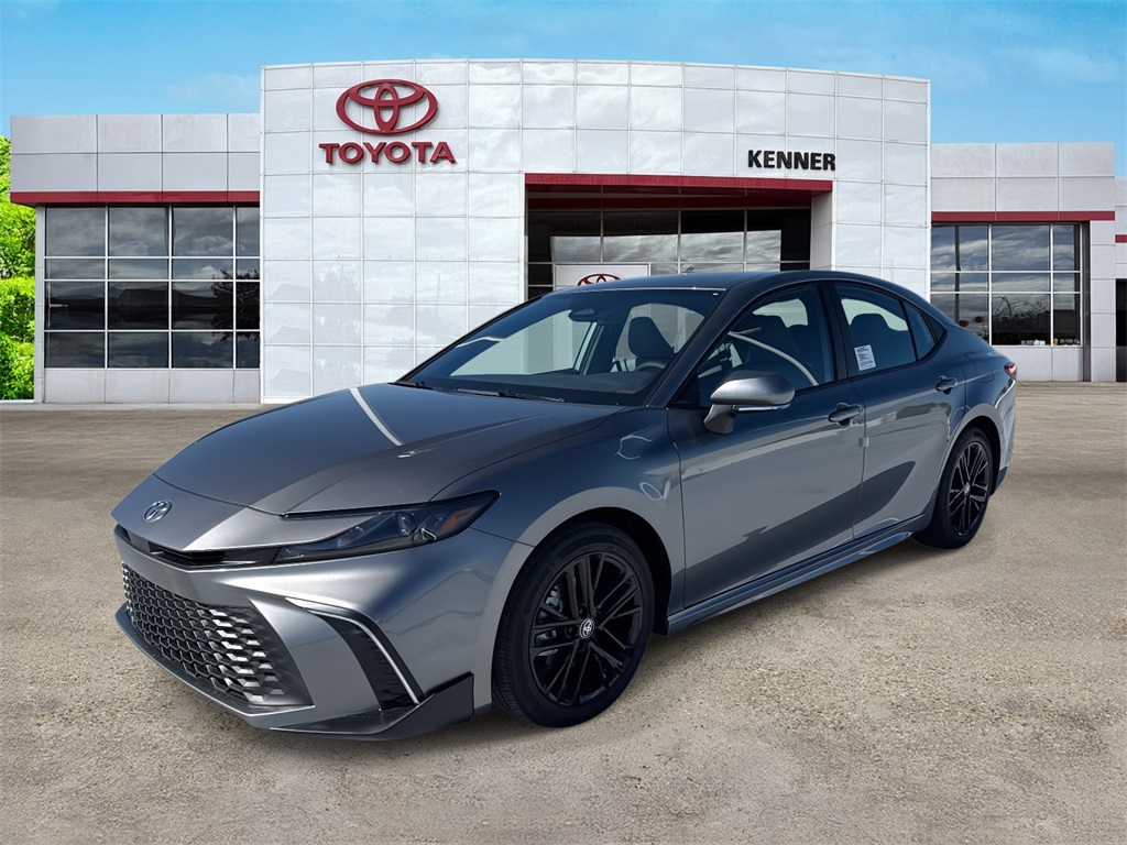 2026 Toyota Camry SE photo 3