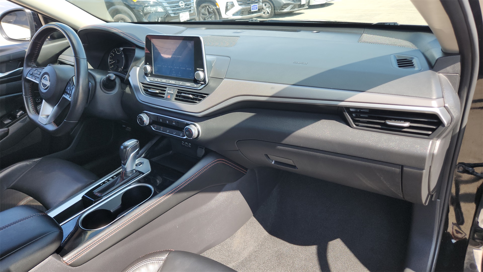 2024 Nissan Altima 2.5 SR photo 17