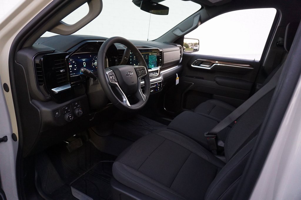 2026 Chevrolet Silverado 1500 RST photo 8