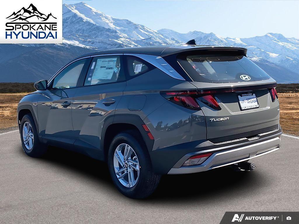 2025 Hyundai Tucson SE photo 3